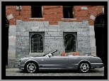 Kabriolet, Bentley Azure, Masywny